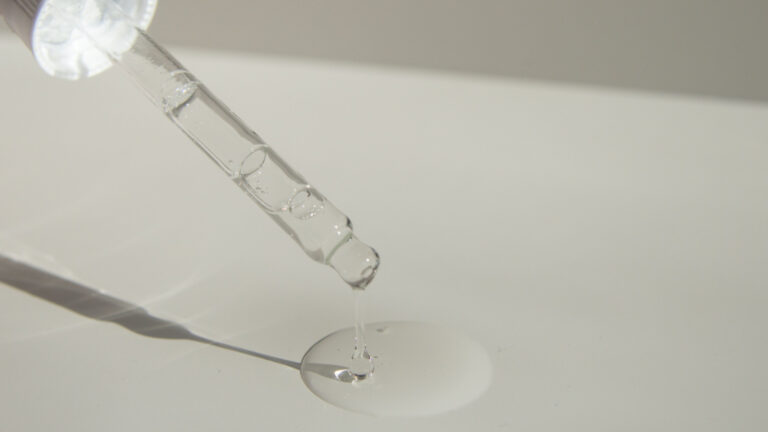 Brightening vs Discoloration Products: How to Choose What Safely Works  