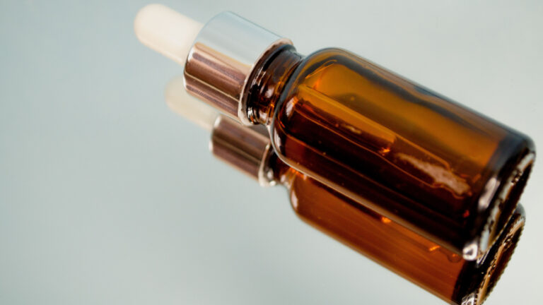The Best Antioxidant Serums for Radiant, Glowing Skin  